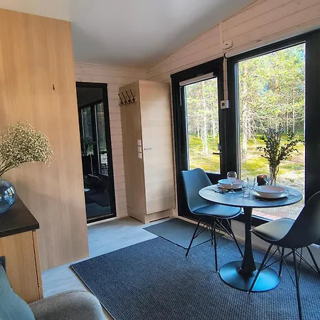 Landscape 12, Karpalo, Yllaes, Tiny With Sauna, Fireplace, Bbq, Wifi, Ski, Fishing, Pets Ok