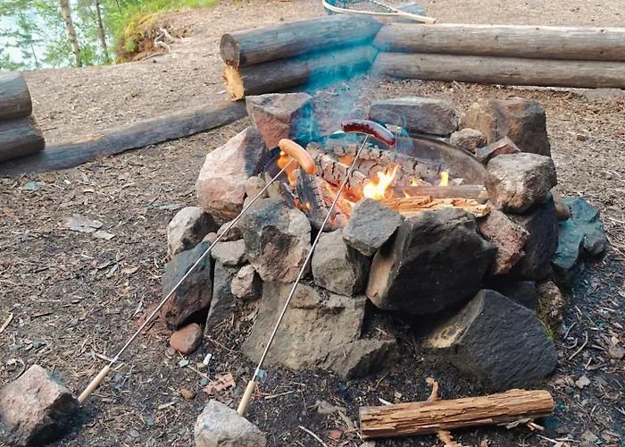 Landscape 12, Karpalo, Yllaes, Tiny With Sauna, Fireplace, Bbq, Wifi, Ski, Fishing, Pets Ok * Äkäslompolo