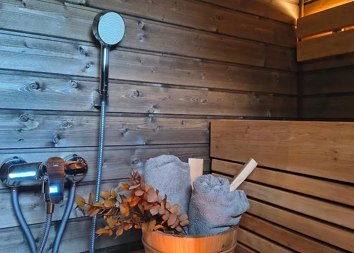 Landscape 12, Karpalo, Yllaes, Tiny With Sauna, Fireplace, Bbq, Wifi, Ski, Fishing, Pets Ok Chalet