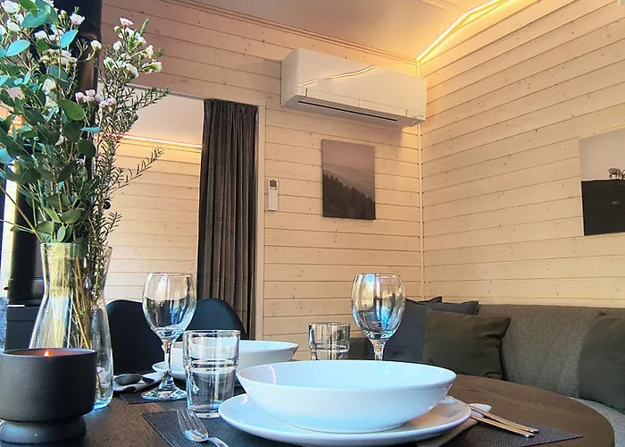 Landscape 12, Karpalo, Yllaes, Tiny With Sauna, Fireplace, Bbq, Wifi, Ski, Fishing, Pets Ok Äkäslompolo